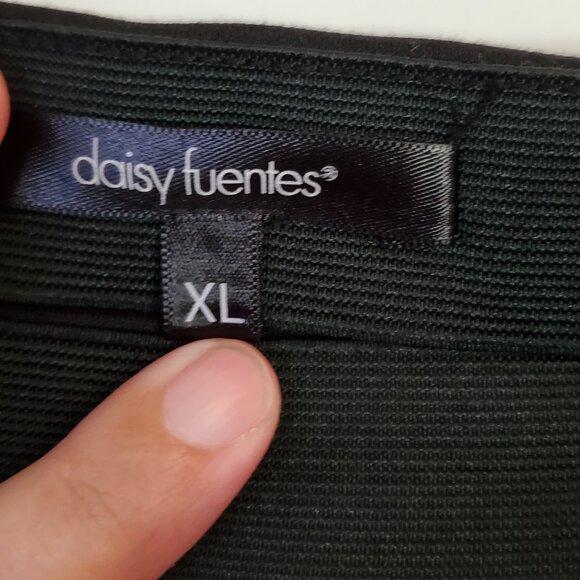 Black Daisy Fuentes Mini Skirt - Picture 2 of 3